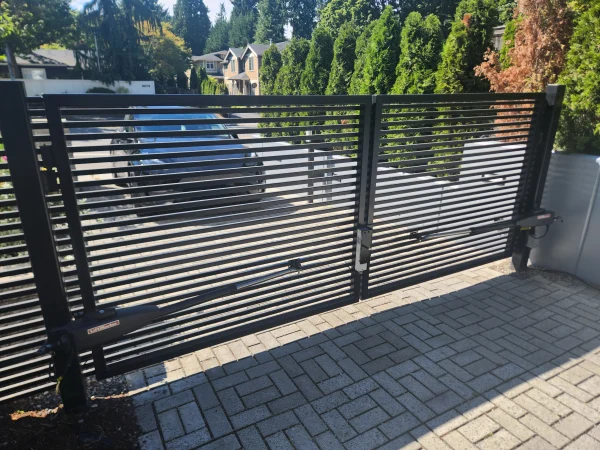 Automatic Driveway Swing Gate