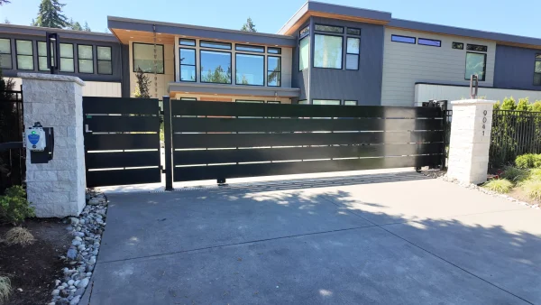 Automatic Driveway Gate Services in Florida. Sunny Automatic Gates Local Gate Contractor FL